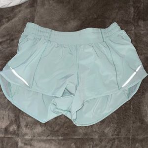 Lululemon Hotty Hot Shorts Hazy Jade 2.5” LR